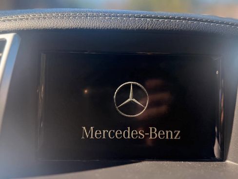 Used 2014 Mercedes-Benz GL 550 4MATIC image 38