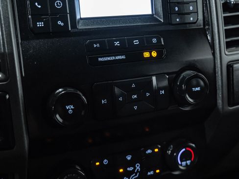 Used 2021 Ford F250 XL w/ Power Equipment Group image 24