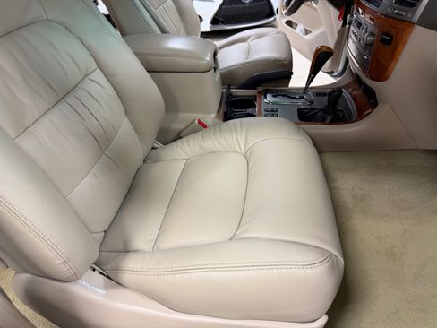 Used 2004 Lexus LX 470 image 20