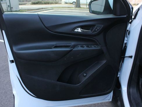 Used 2022 Chevrolet Equinox LT AWD/4WD image 15