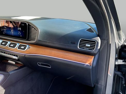 Used 2024 Mercedes-Benz GLS 450 4MATIC w/ AMG Line Exterior image 19