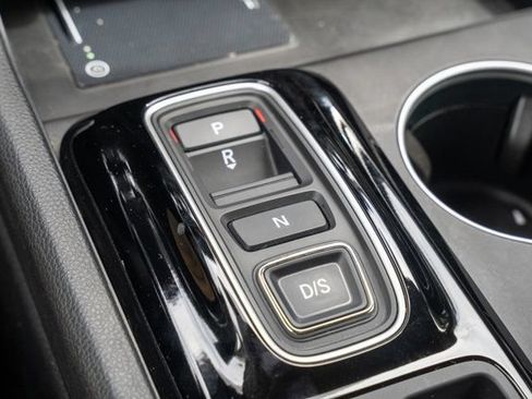 Used 2024 Honda Pilot Touring image 31