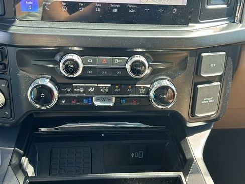 New 2026 Ford F250 Lariat w/ Lariat Ultimate Package AWD/4WD image 24