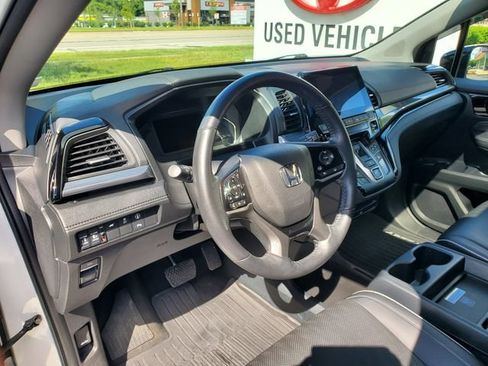 Used 2023 Honda Odyssey Elite image 23