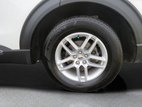 Used 2025 Ford Explorer Active RWD image 13