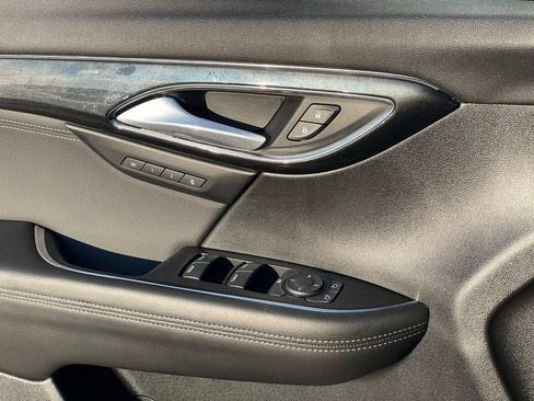 Used 2024 Buick Envision Preferred image 12