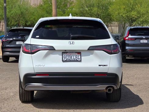 Used 2023 Honda HR-V Sport image 5