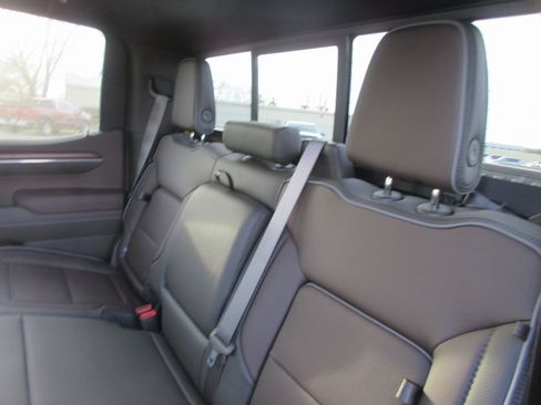 New 2026 GMC Sierra 1500 Denali w/ Denali Reserve Package image 15