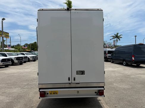 Used 2024 Ford E-350 and Econoline 350 Super Duty w/ Power Windows & Locks Group RWD image 9