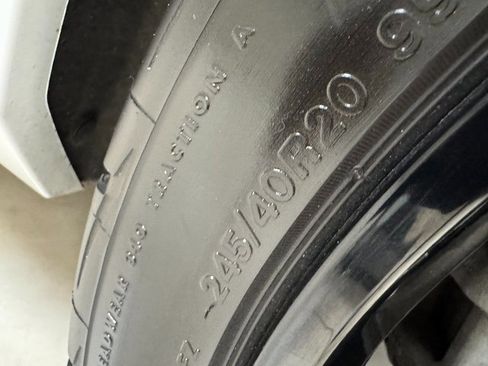 Used 2021 Chevrolet Camaro LT w/ Technology Package image 21