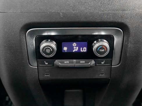 Used 2025 GMC Yukon Denali AWD/4WD image 39