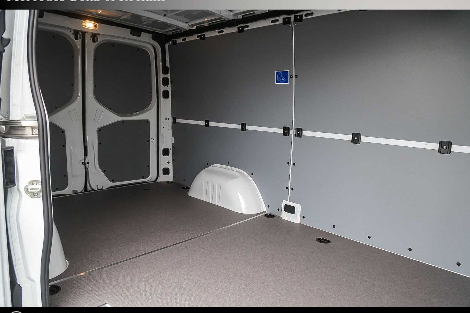 New 2024 Mercedes-Benz Sprinter 2500 image 15
