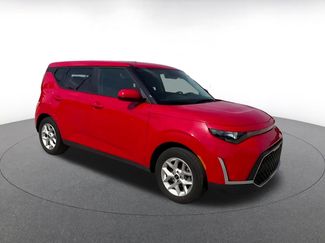 Used 2025 Kia Soul LX w/ LX Technology Package FWD video 2