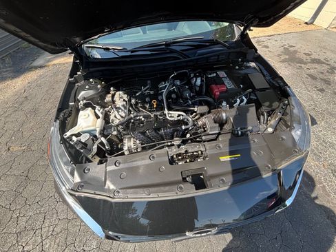 Used 2025 Nissan Altima 2.5 SV FWD image 29