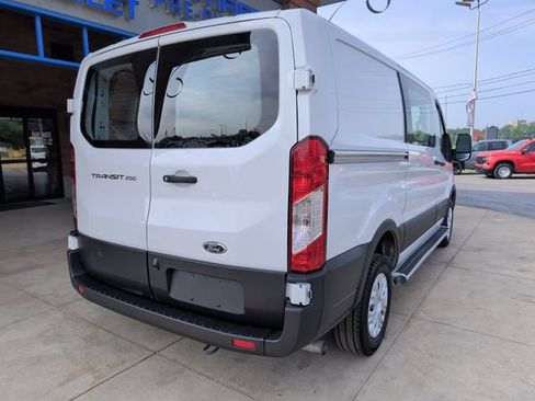 Used 2025 Ford Transit 250 Low Roof w/ Exterior Upgrade Package RWD image 7