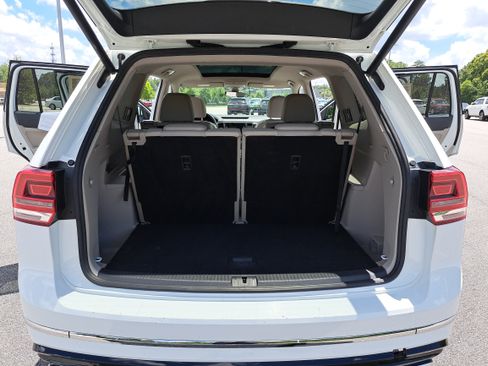 Used 2019 Volkswagen Atlas SE w/ Panoramic Sunroof Package AWD/4WD image 14