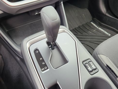 Used 2025 Subaru Crosstrek 2.0i Premium image 25