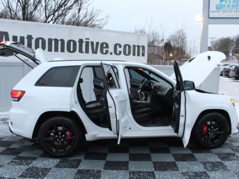 Used 2020 Jeep Grand Cherokee SRT w/ Trailer Tow Group IV image 63