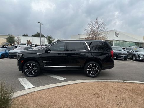 Used 2022 GMC Yukon Denali image 5