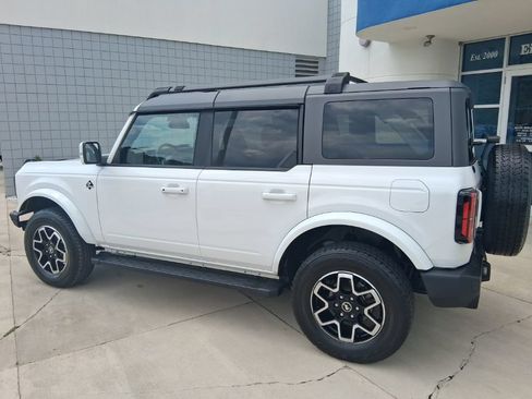 Used 2024 Ford Bronco Outer Banks AWD/4WD image 7