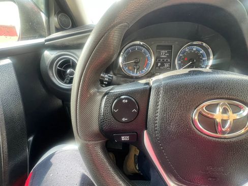 Used 2018 Toyota Corolla LE FWD image 19