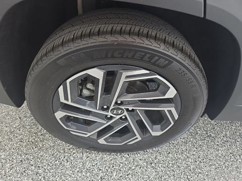 Used 2025 Hyundai Tucson Limited AWD/4WD image 14