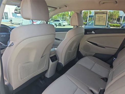 Used 2018 Hyundai Tucson Sport FWD image 8