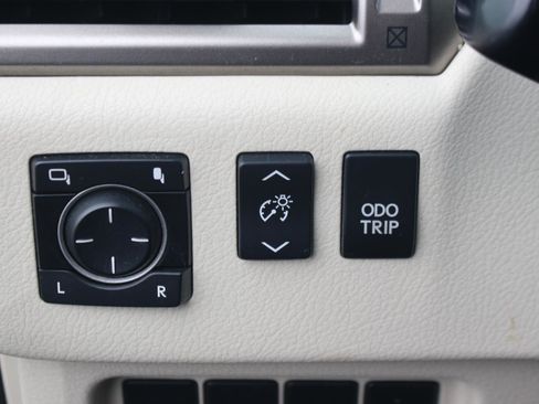 Used 2016 Lexus GX 460 Base image 35