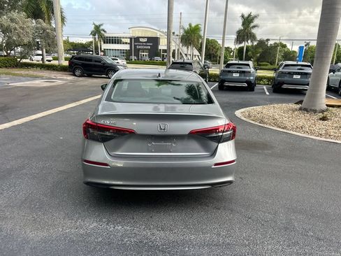 Used 2024 Honda Civic LX image 6