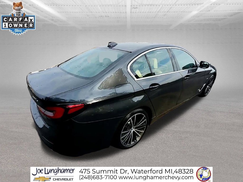 Used 2023 BMW 530e xDrive w/ Premium Package AWD/4WD image 9