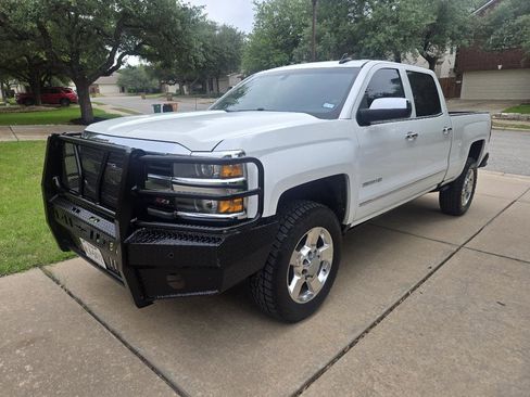 Used 2016 Chevrolet Silverado 2500 LTZ w/ LTZ Plus Package AWD/4WD image 3