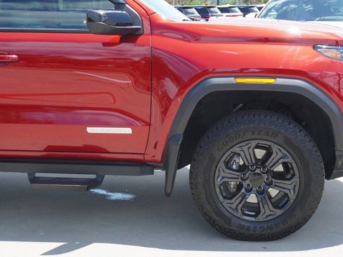 Used 2024 GMC Canyon Elevation w/ Convenience Package RWD image 10