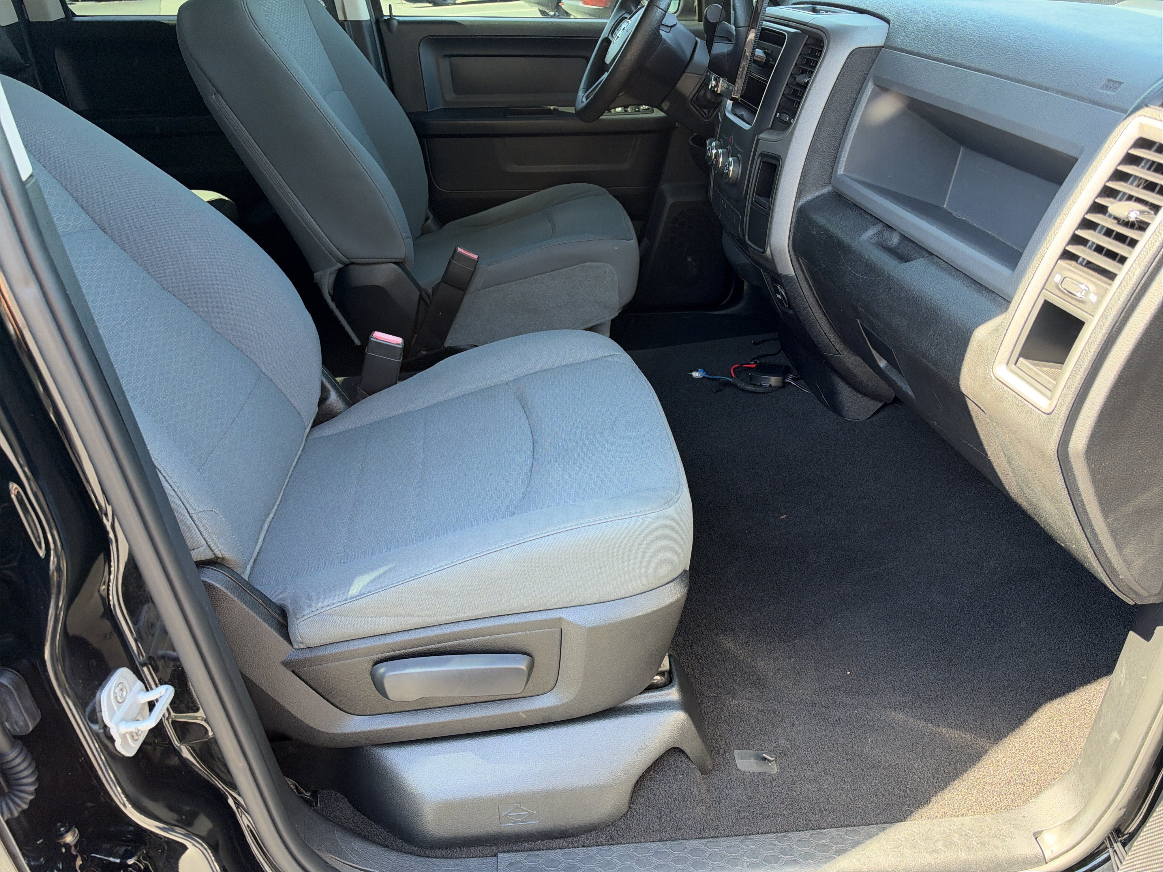 Used 2014 RAM 1500 Express w/ Black Ram 1500 Express Group AWD/4WD image 16