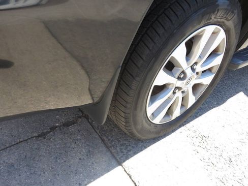 Used 2014 Toyota Sequoia Limited AWD/4WD image 35