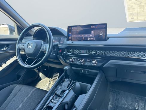 Used 2023 Honda Accord Sport image 14