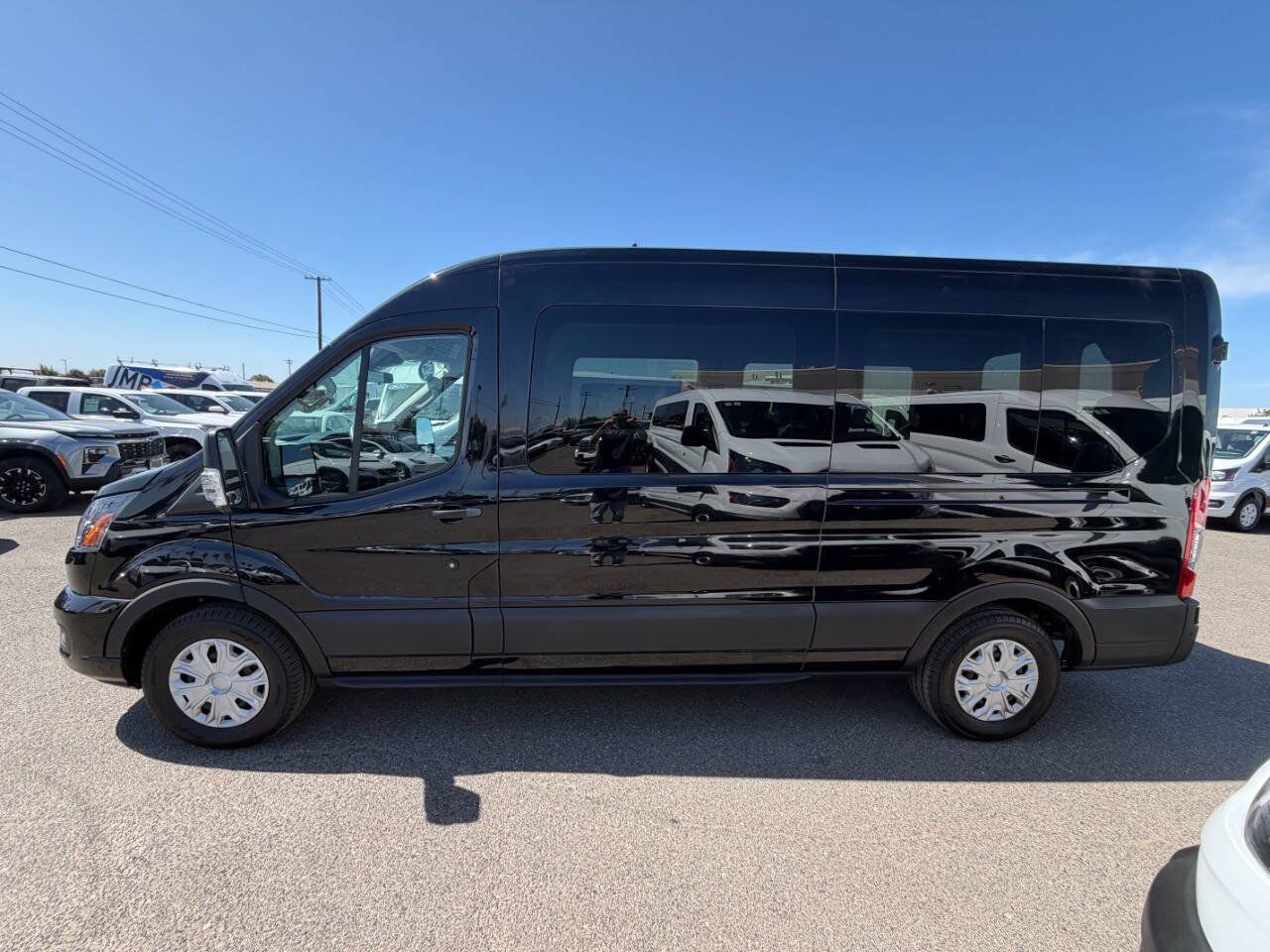 Used 2025 Ford Transit 350 XLT RWD image 11
