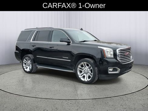Used 2017 GMC Yukon SLT w/ Premium Edition image 2