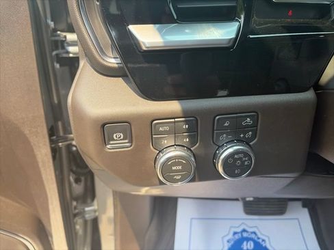 New 2026 GMC Sierra 1500 SLT w/ SLT Premium Package AWD/4WD image 19