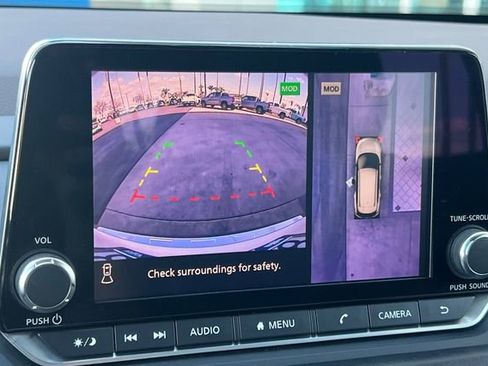 Used 2021 Nissan Rogue SV image 26