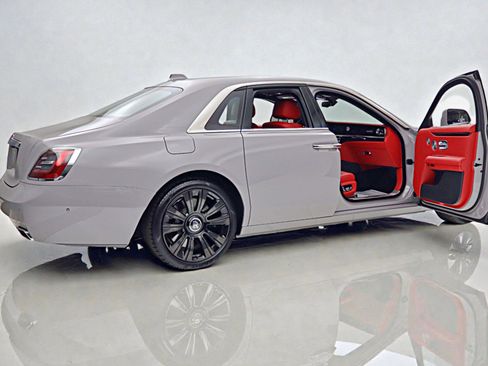 Used 2022 Rolls-Royce Ghost image 20