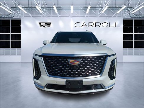 Certified 2025 Cadillac Escalade Premium Luxury w/ LPO, Floor Liner Package image 11