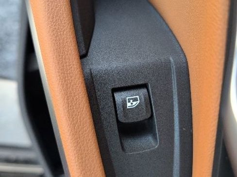 New 2026 BMW 330i xDrive Sedan image 31