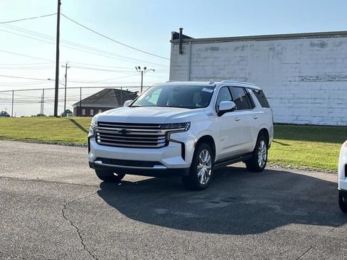 Used 2021 Chevrolet Tahoe High Country w/ Premium Package RWD image 6