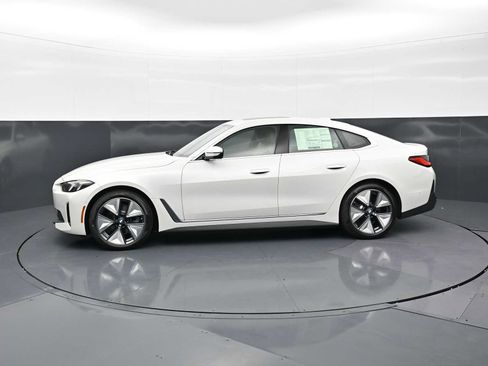 New 2026 BMW i4 eDrive40 w/ Premium Package RWD image 8