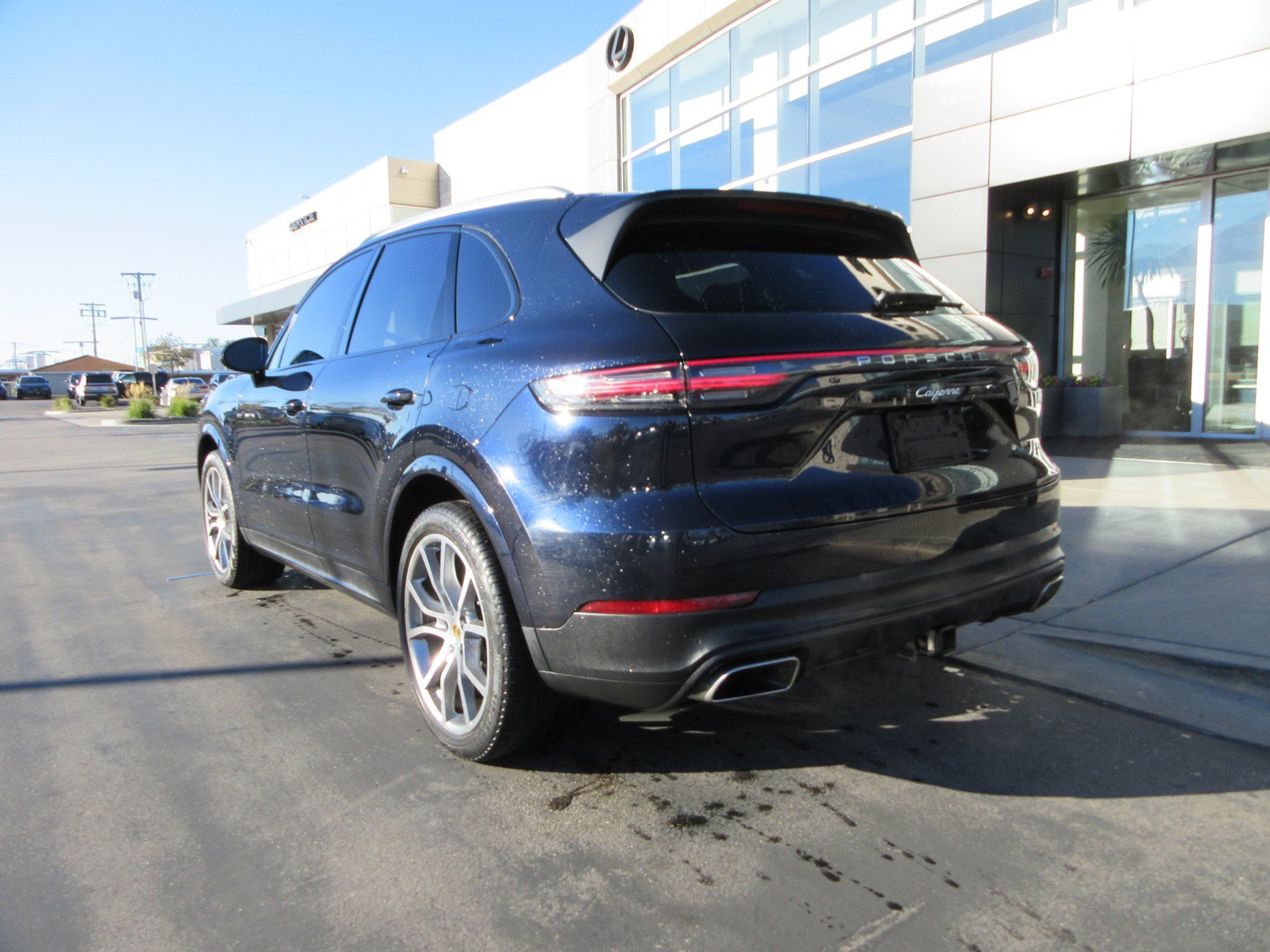 Used 2020 Porsche Cayenne AWD/4WD image 5