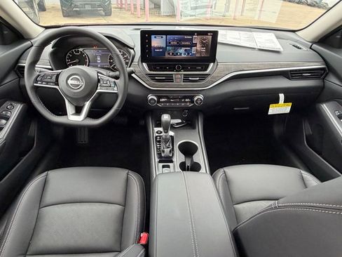 New 2026 Nissan Altima 2.5 SV image 8