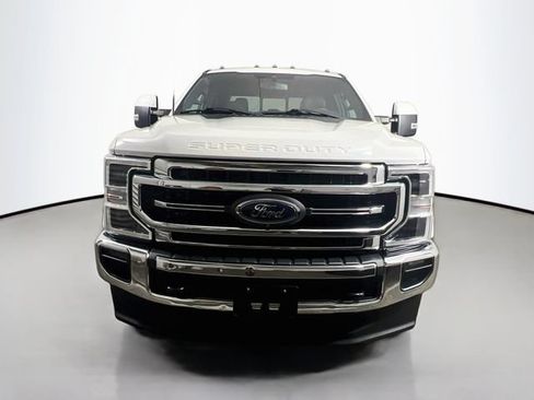 Used 2022 Ford F250 Lariat w/ Lariat Ultimate Package AWD/4WD image 2