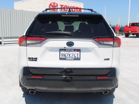 Certified 2024 Toyota RAV4 XSE w/ Weather Package AWD/4WD image 5
