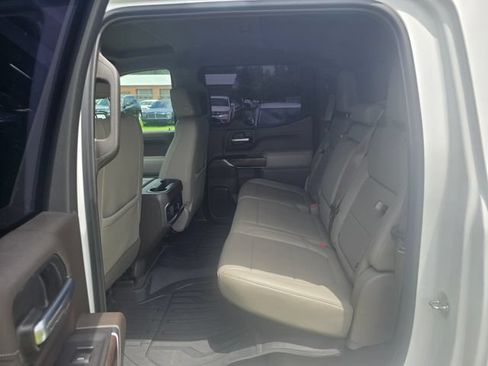 Used 2019 GMC Sierra 1500 SLT w/ SLT Premium Plus Package AWD/4WD image 27