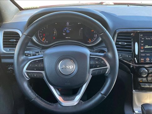 Used 2022 Jeep Grand Cherokee Laredo X image 8